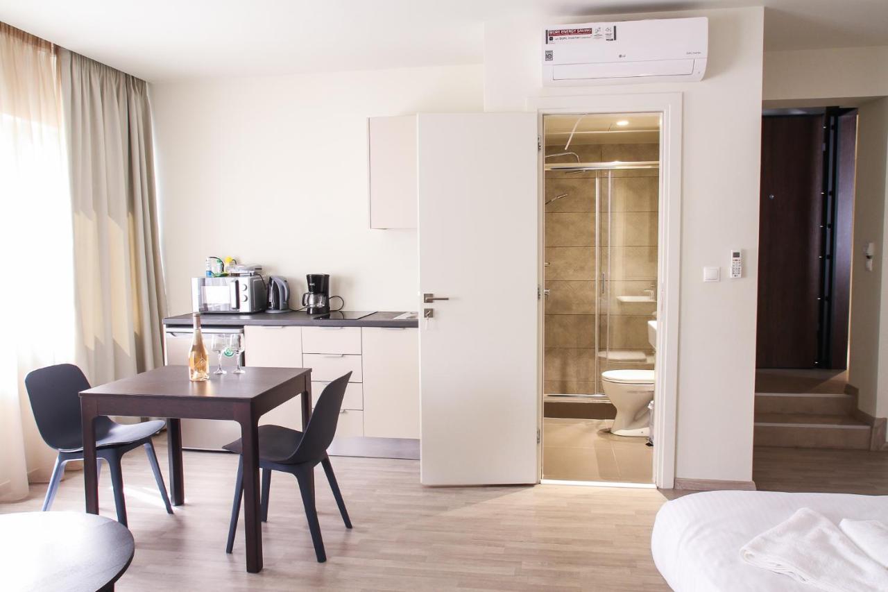 Pallados Suites Атина Екстериор снимка
