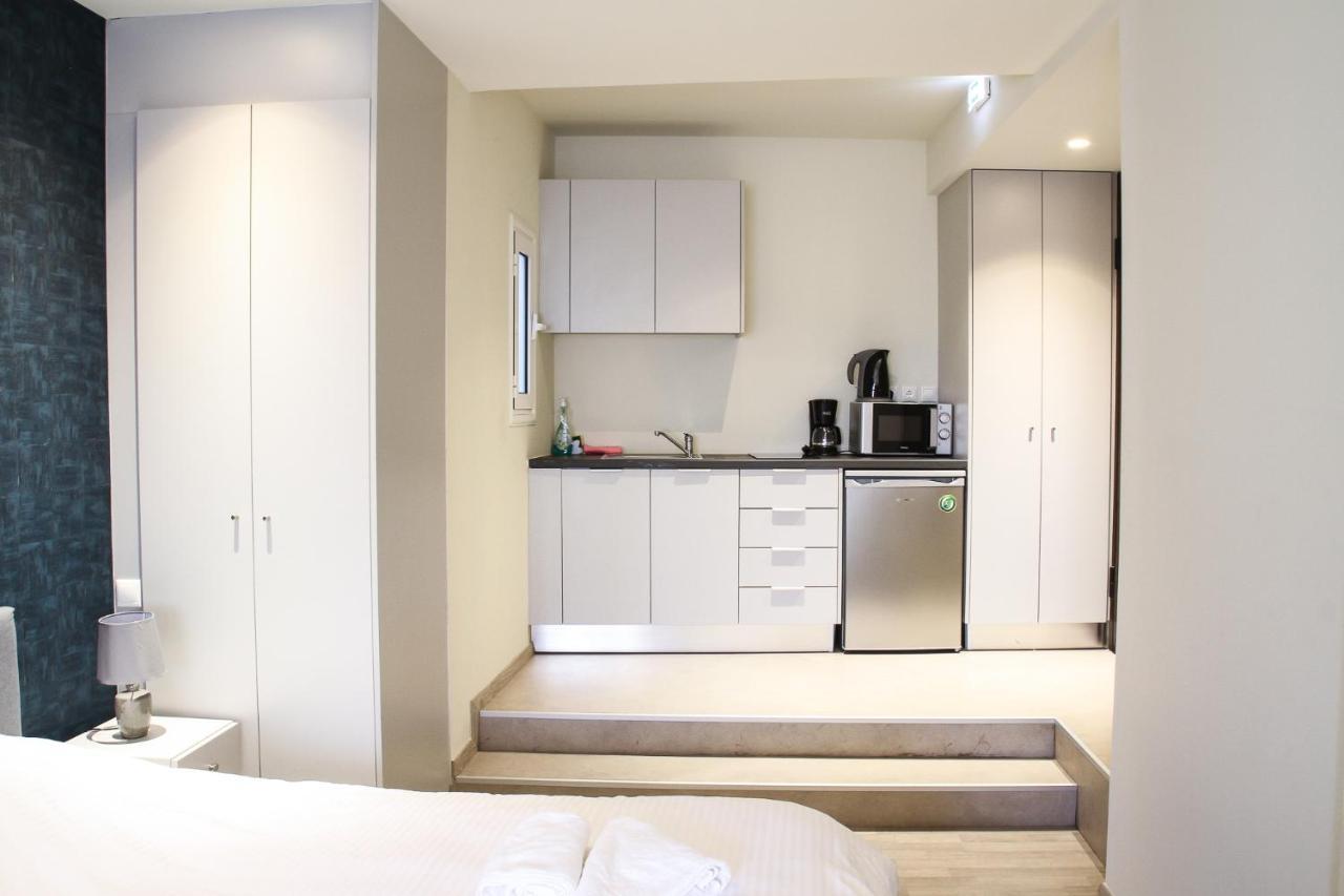 Pallados Suites Атина Екстериор снимка